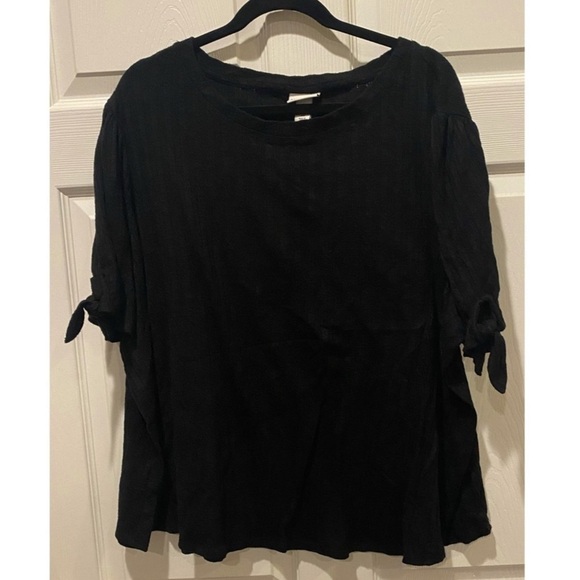 Plus Size Top - Picture 1 of 2